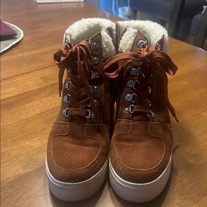 Steve Madden Suede Brown Ankle Boots with White faux fur Trim